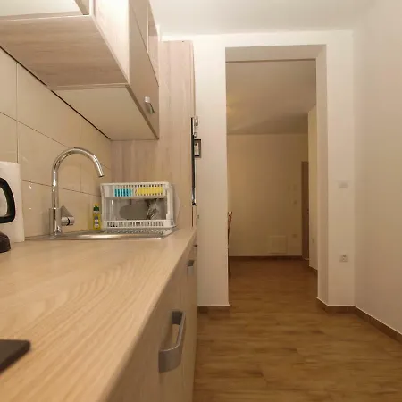 Apartment 4 Stars Apartments-pikula