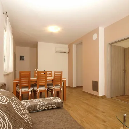Apartman 4 Stars Apartments-pikula