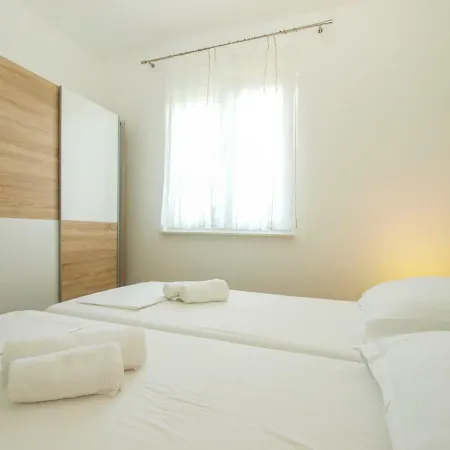 4 Stars Apartments-pikula Apartman Fažana